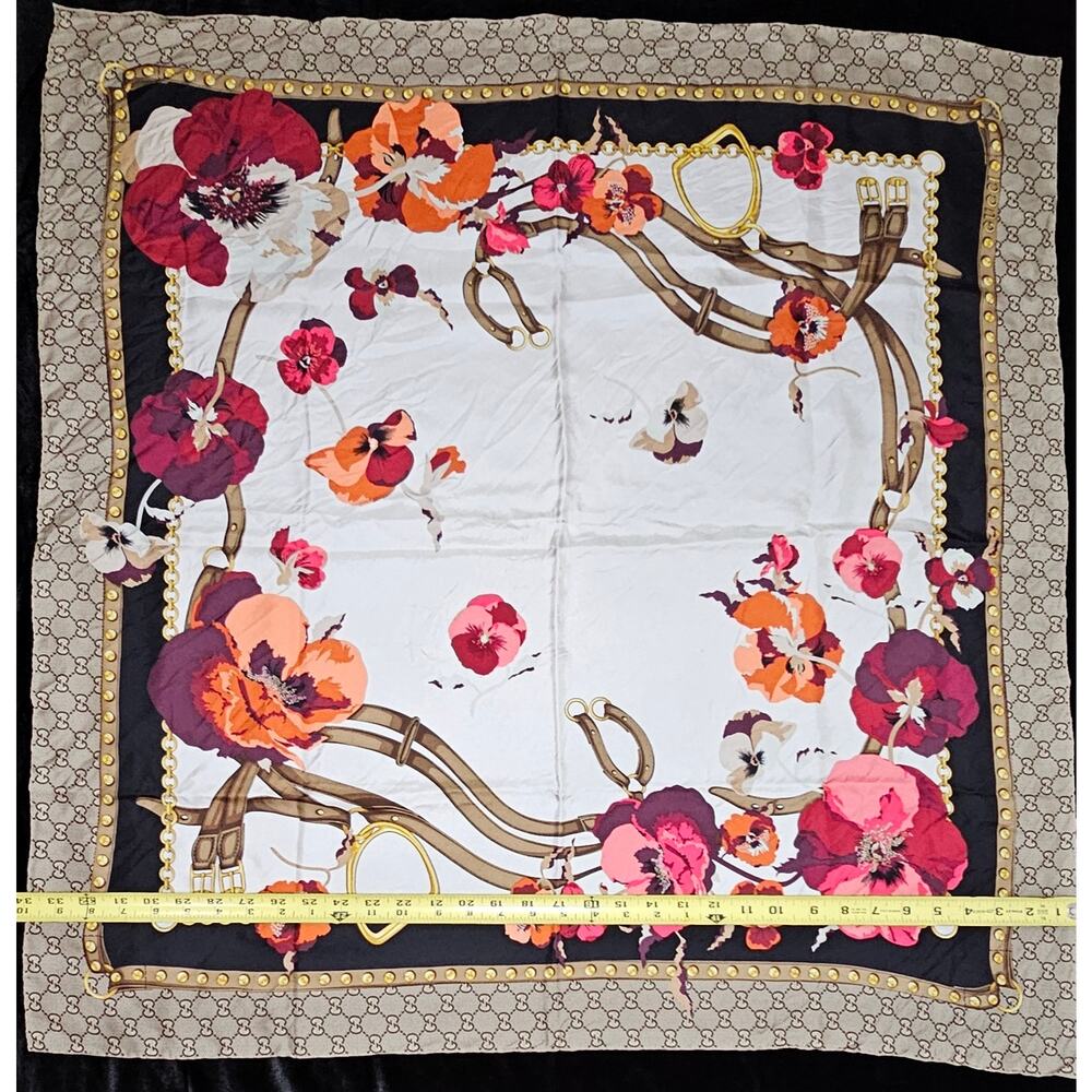 GUCCI Floral Silk Scarf - Picture 4 of 7